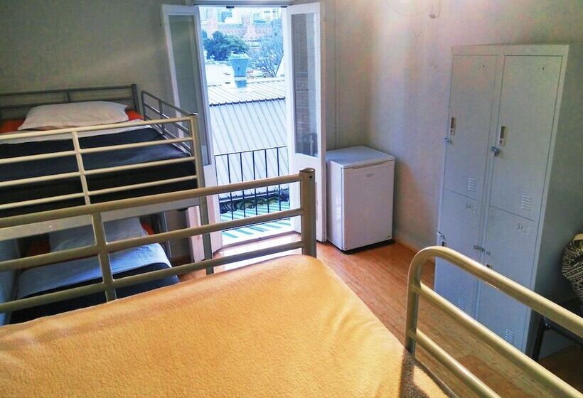 Asylum Sydney Backpackers Hostel