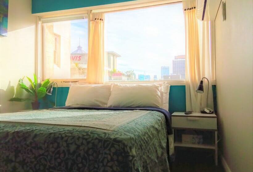 Asylum Sydney Backpackers Hostel