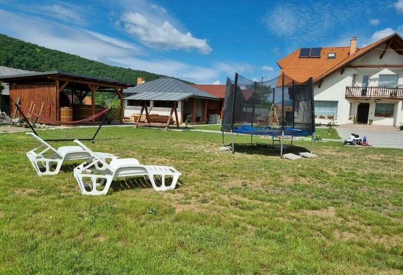 Bed and Breakfast Kincses Panzió