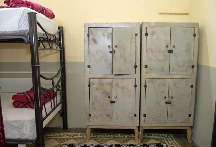 تختخواب و صبحانه La Casa De Garces