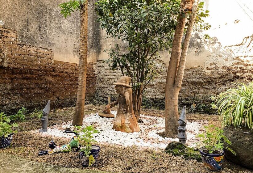 تختخواب و صبحانه La Casa De Garces