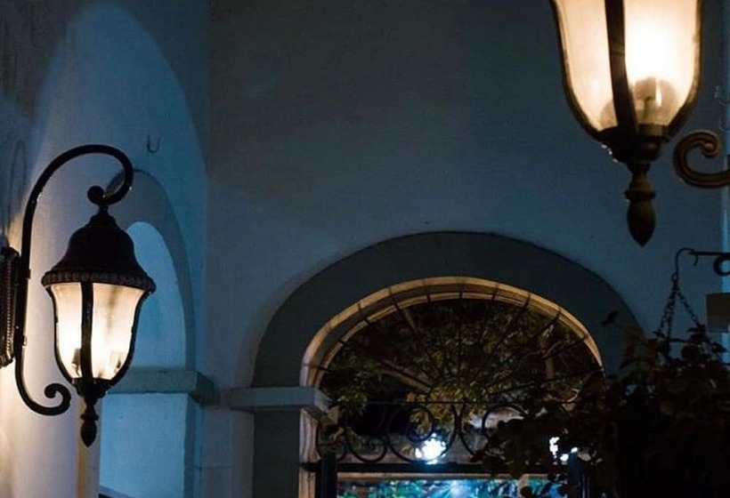 تختخواب و صبحانه La Casa De Garces