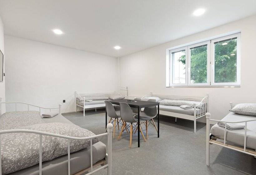 Hostel Na šalamouně