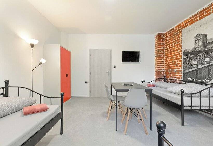 Hostel Na šalamouně