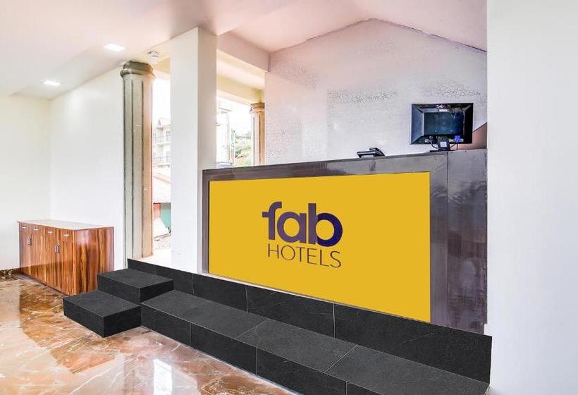 فندق Fab S Ramada Hills