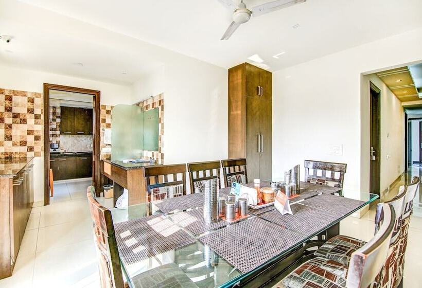 בית מלון כפרי Fabexpress Hemkunt Residency Noida