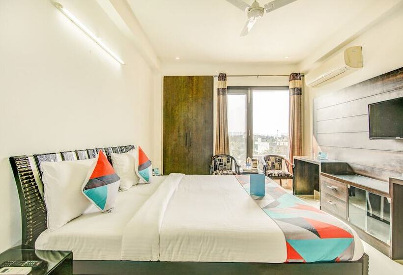 בית מלון כפרי Fabexpress Hemkunt Residency Noida