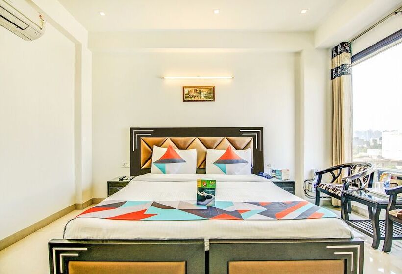 בית מלון כפרי Fabexpress Hemkunt Residency Noida