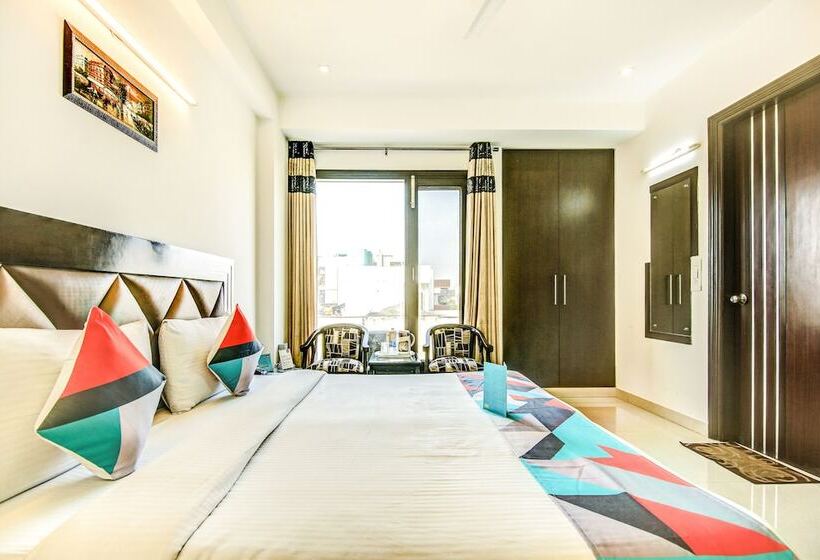 בית מלון כפרי Fabexpress Hemkunt Residency Noida