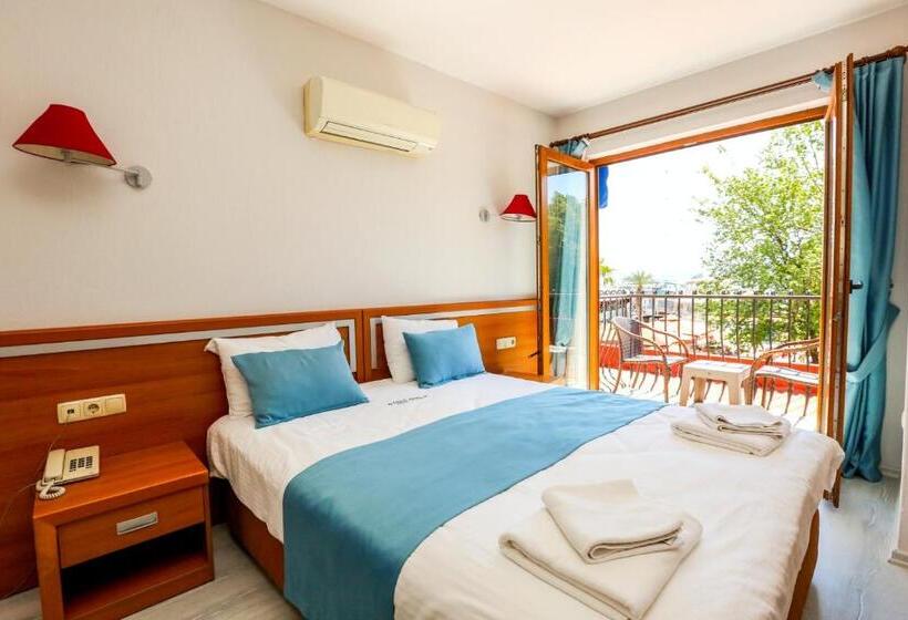 ホテル Gocek Unlu