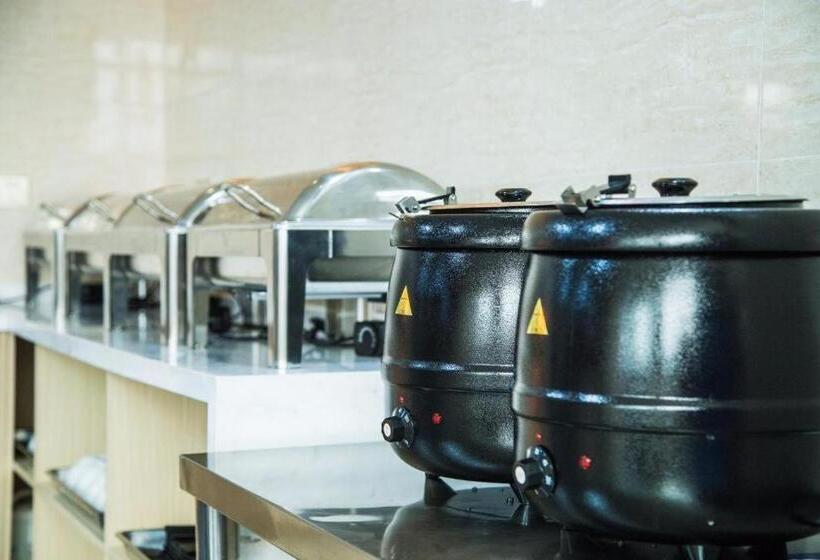 Lavande Hotels Guangzhou Baiyun Avenue North Metro Station