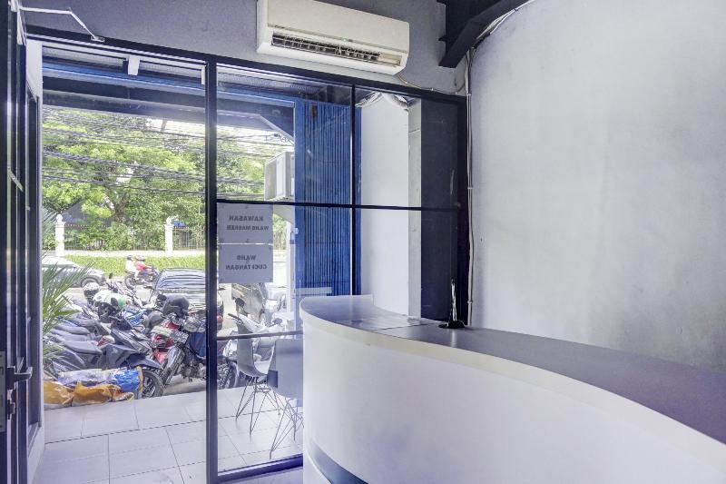 فندق Oyo 1805 Fatmawati Mansion Syariah