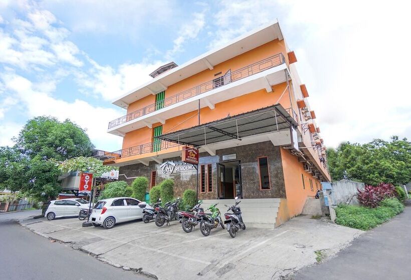 בית מלון כפרי Oyo 2639 Oxy Townhouse