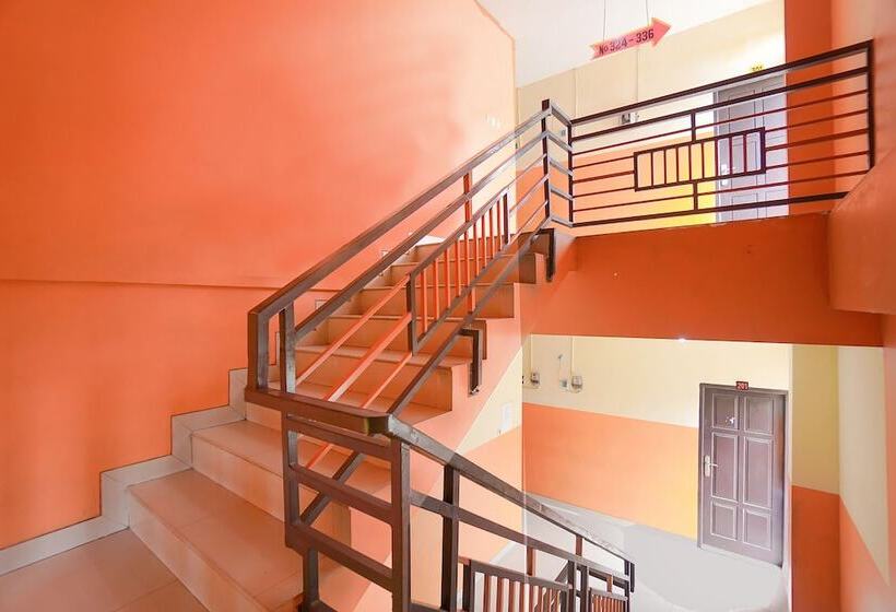 فندق Oyo 2639 Oxy Townhouse