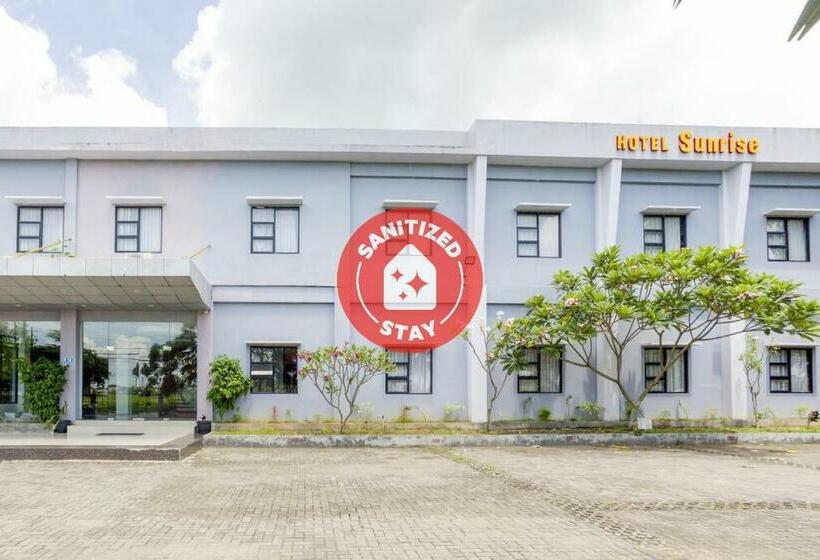 Отель Oyo 3343 Sunrise