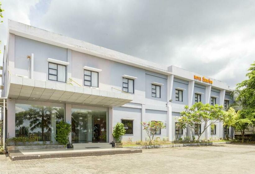 Отель Oyo 3343 Sunrise