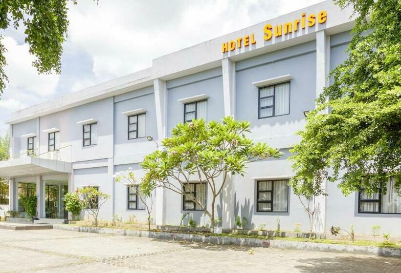 Отель Oyo 3343 Sunrise