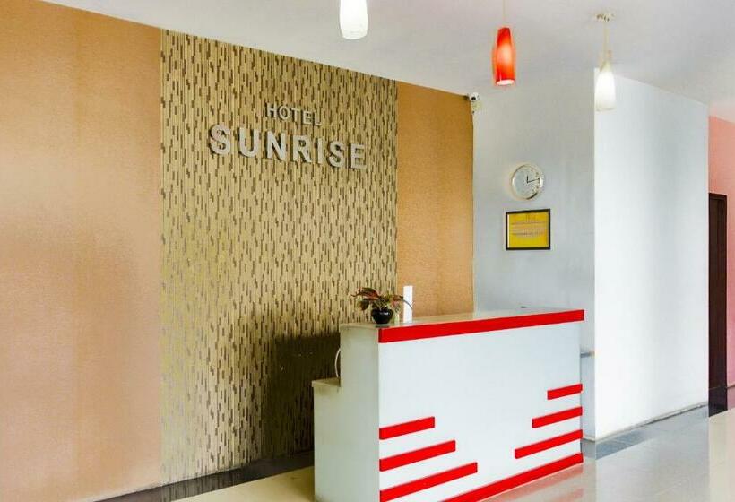 Отель Oyo 3343 Sunrise