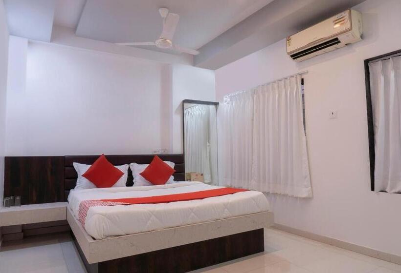 ホテル Oyo 66478 Sai