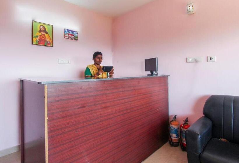 ホテル Oyo 67222 Kate S Valley View