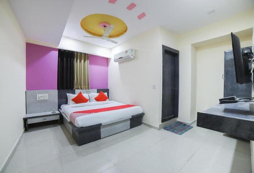 ホテル Oyo 70175 Green Palace