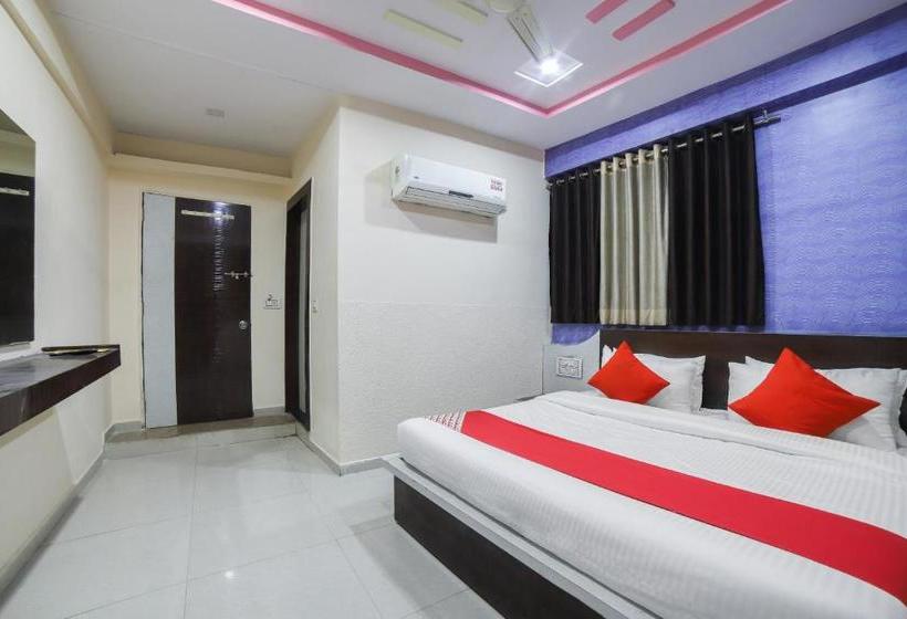 ホテル Oyo 70175 Green Palace