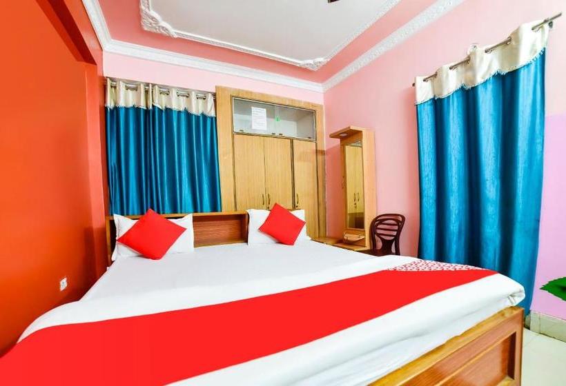 ホテル Oyo 71218 Rudra Homes