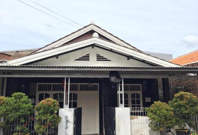 فندق Oyo Life 2877 Gardenia Residence 2 Duri Kosambi