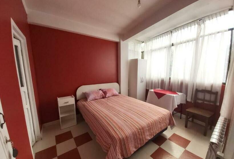 هتل Residencial Hinojosa