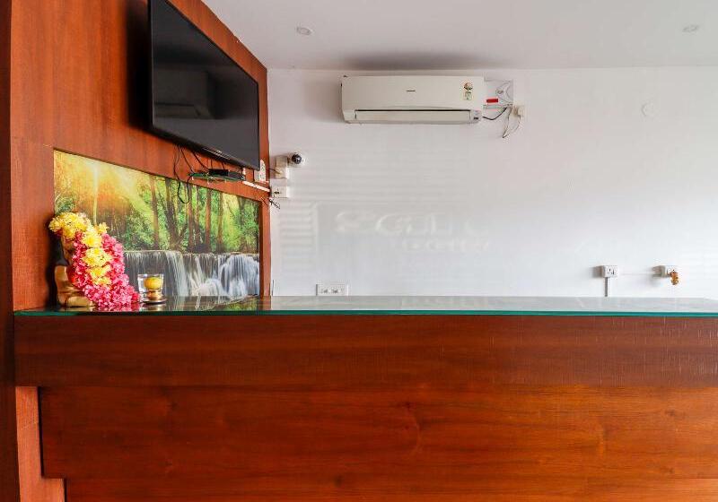 호텔 Capital O Sai Arya Residency