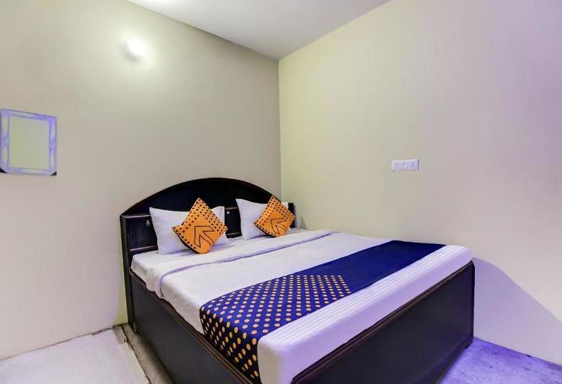 בית מלון כפרי Spot On 67217 Russian