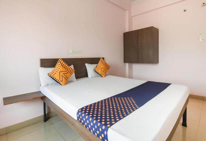 فندق Spot On  Kanyaratna And Lodging