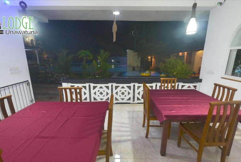酒店 The Lodge Unawatuna