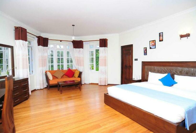 Отель Tea Queens Bungalow