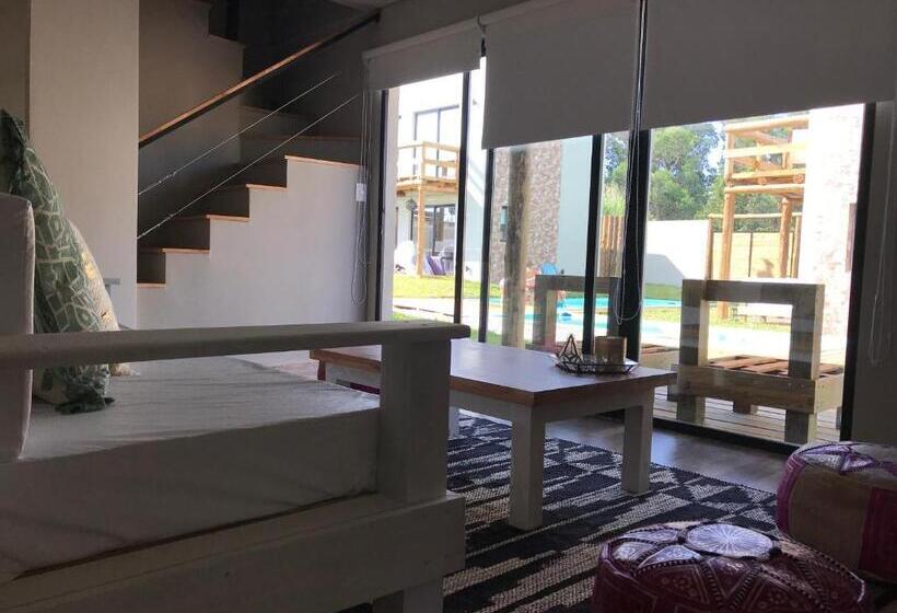 Las Esteñas , Casas Del Mar