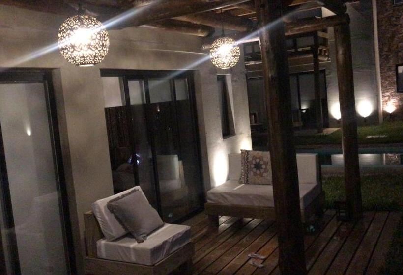 Las Esteñas , Casas Del Mar