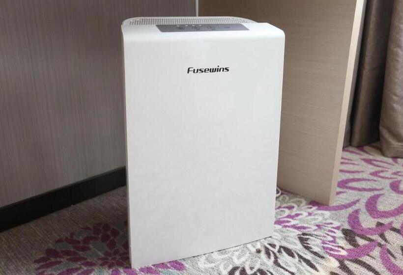 Lavande Hotel Xiangyang Train Station Peoples Square