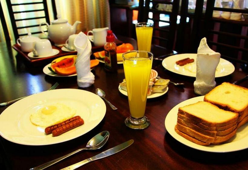 Пансион Rri Luxury Homestay