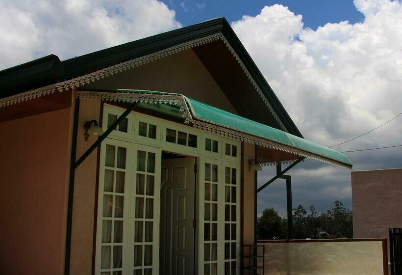 Пансион Rri Luxury Homestay