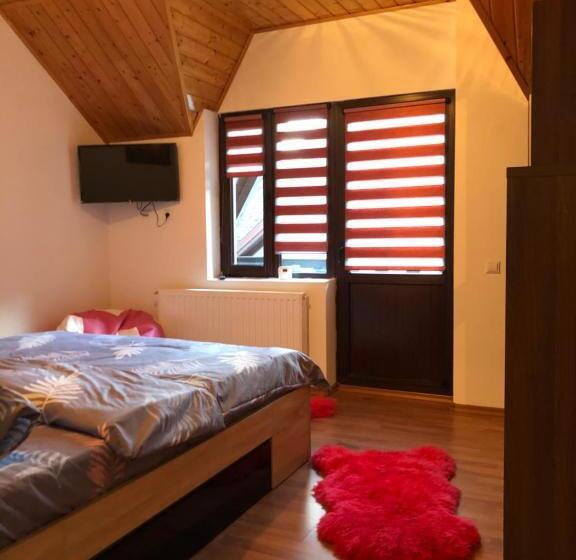 بنسيون Casa Albert Sinaia