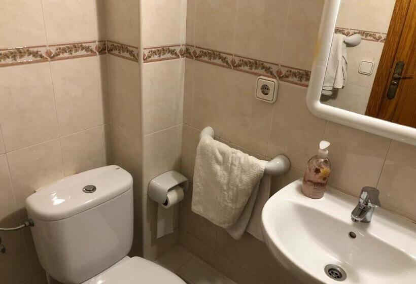 پانسیون Casa De Huespedes El Almendro