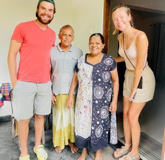 膳宿费 Coconut Reach