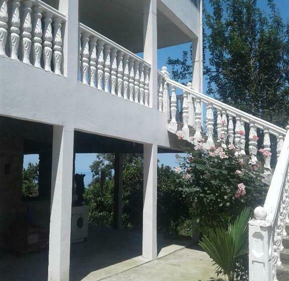 پانسیون Guest House Maka