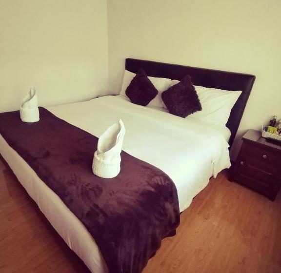 پانسیون Hospederia Sandaned