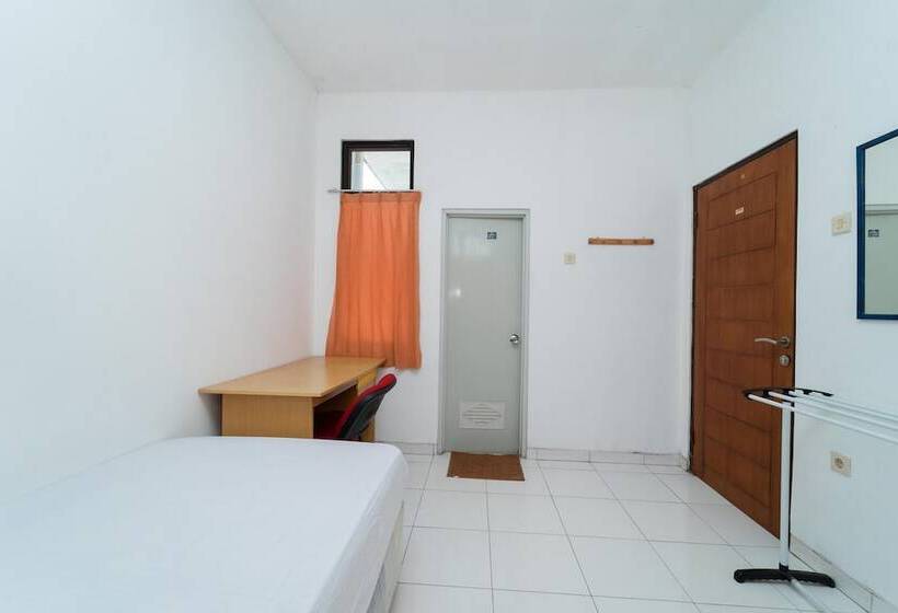 Пансион Koolkost Syariah Computer University Of Indonesia