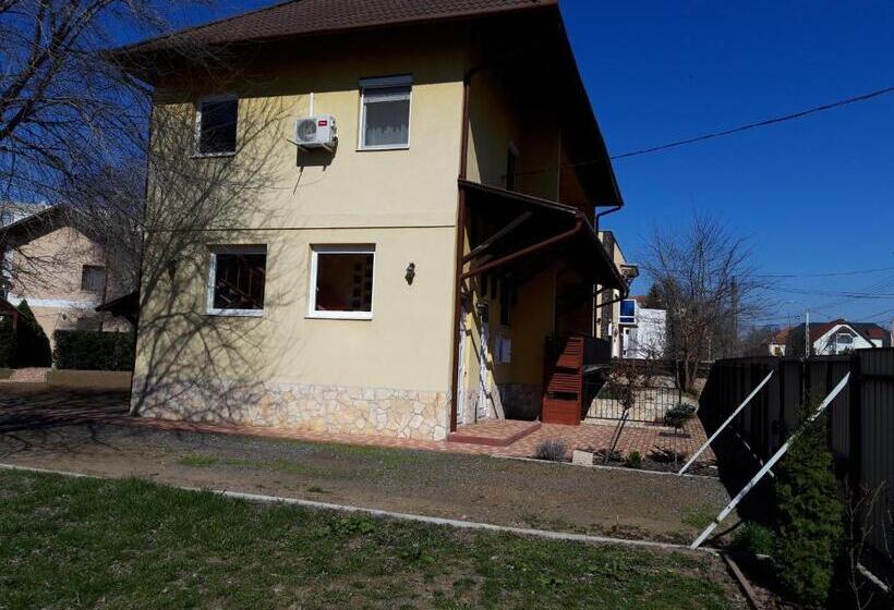 פנסיון Levendula Apartmanház