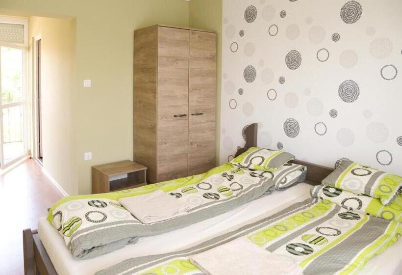 פנסיון Levendula Apartmanház