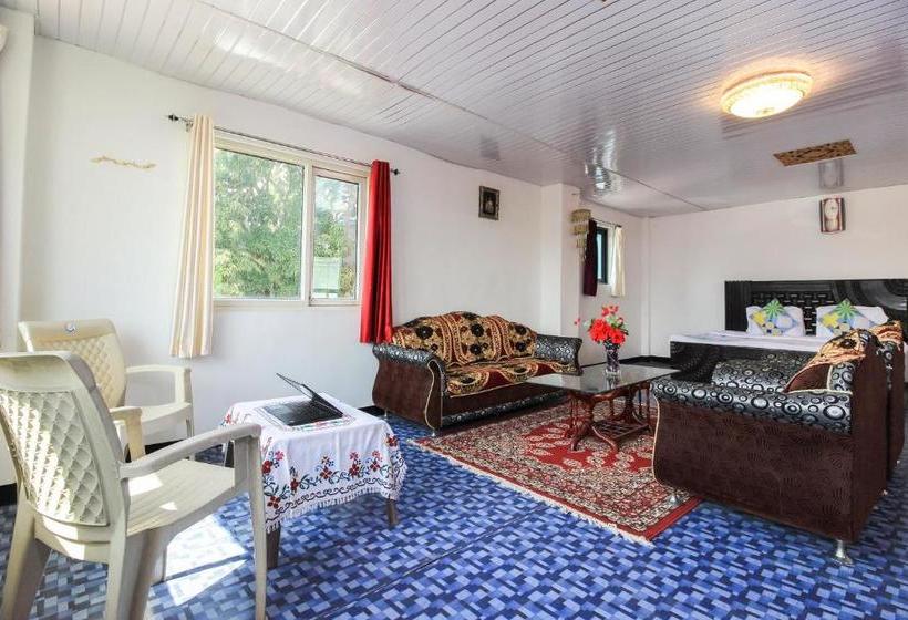 ペンション Oyo Home 71709 Elegant Homestay Bhimtal