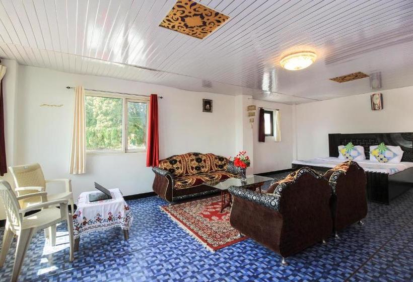 ペンション Oyo Home 71709 Elegant Homestay Bhimtal