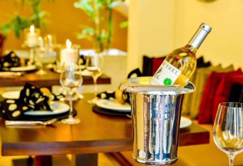 펜션 Rosmead Place By Thilanka